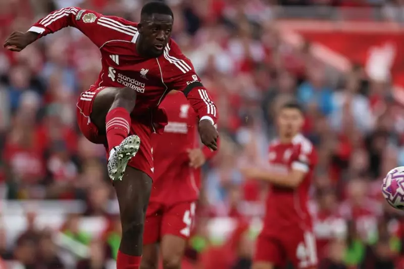 إبراهيما كوناتي مدافع ليفربول